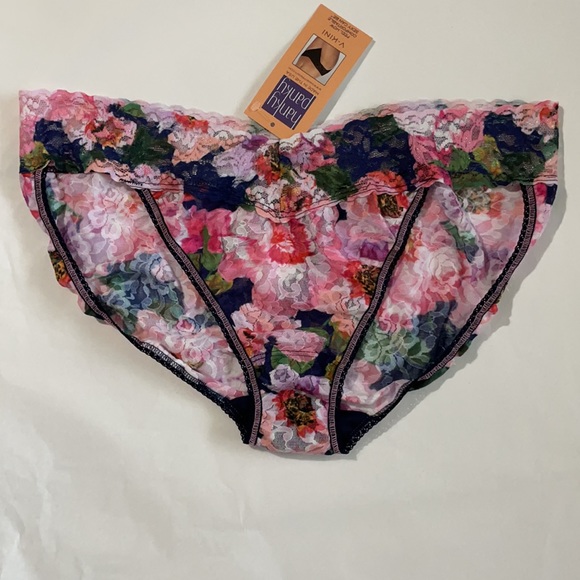 Hanky Panky Intimates Sleepwear New Nwt Hanky Panky Vkini Xl Floral Navy Bottoms Poshmark<script async src=